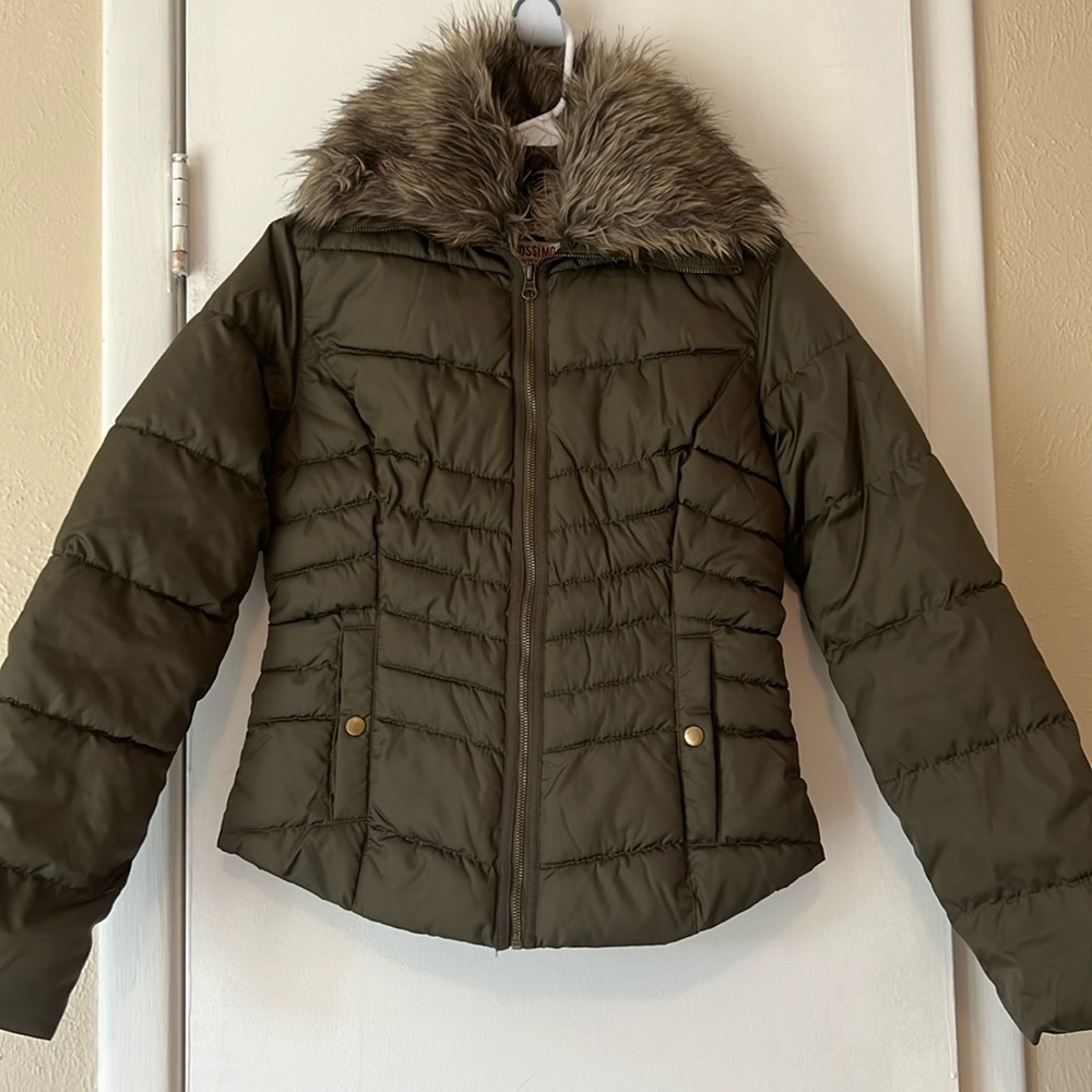 Mossimo puffer jacket. Size S/P.